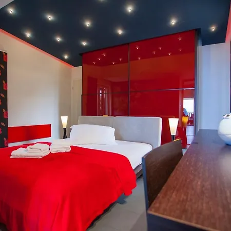 Hills Apartment *