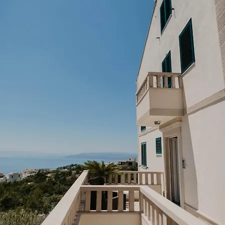 Apartment Hills Makarska
