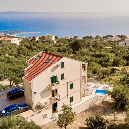 Hills Apartment Makarska