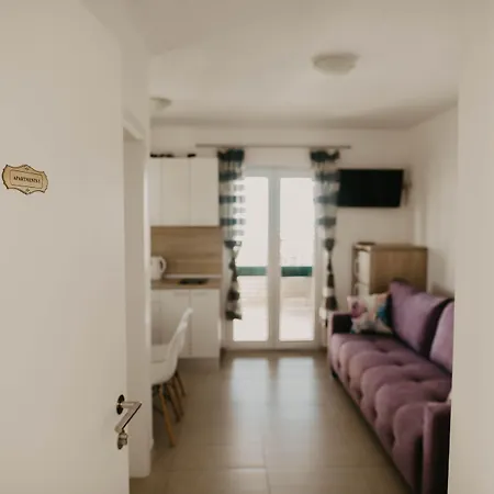Hills Apartment *